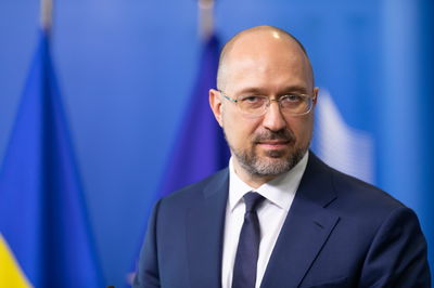 אוקראינה: ראש הממשלה פוטר ויהפוך לשר ההגנה - זו מי שתחליף אותו