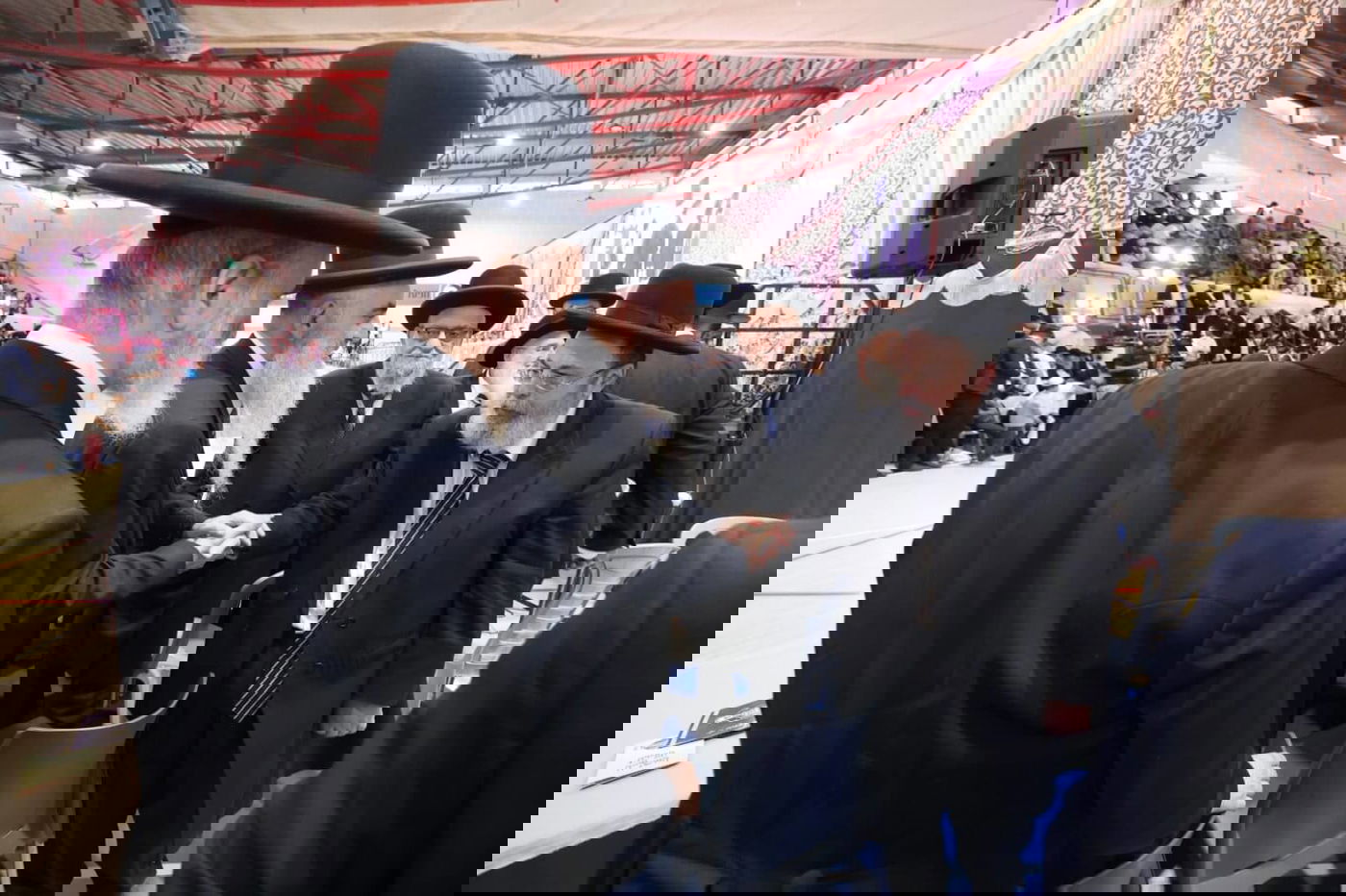 מסיבת חומש ב'מוסדי עולם'