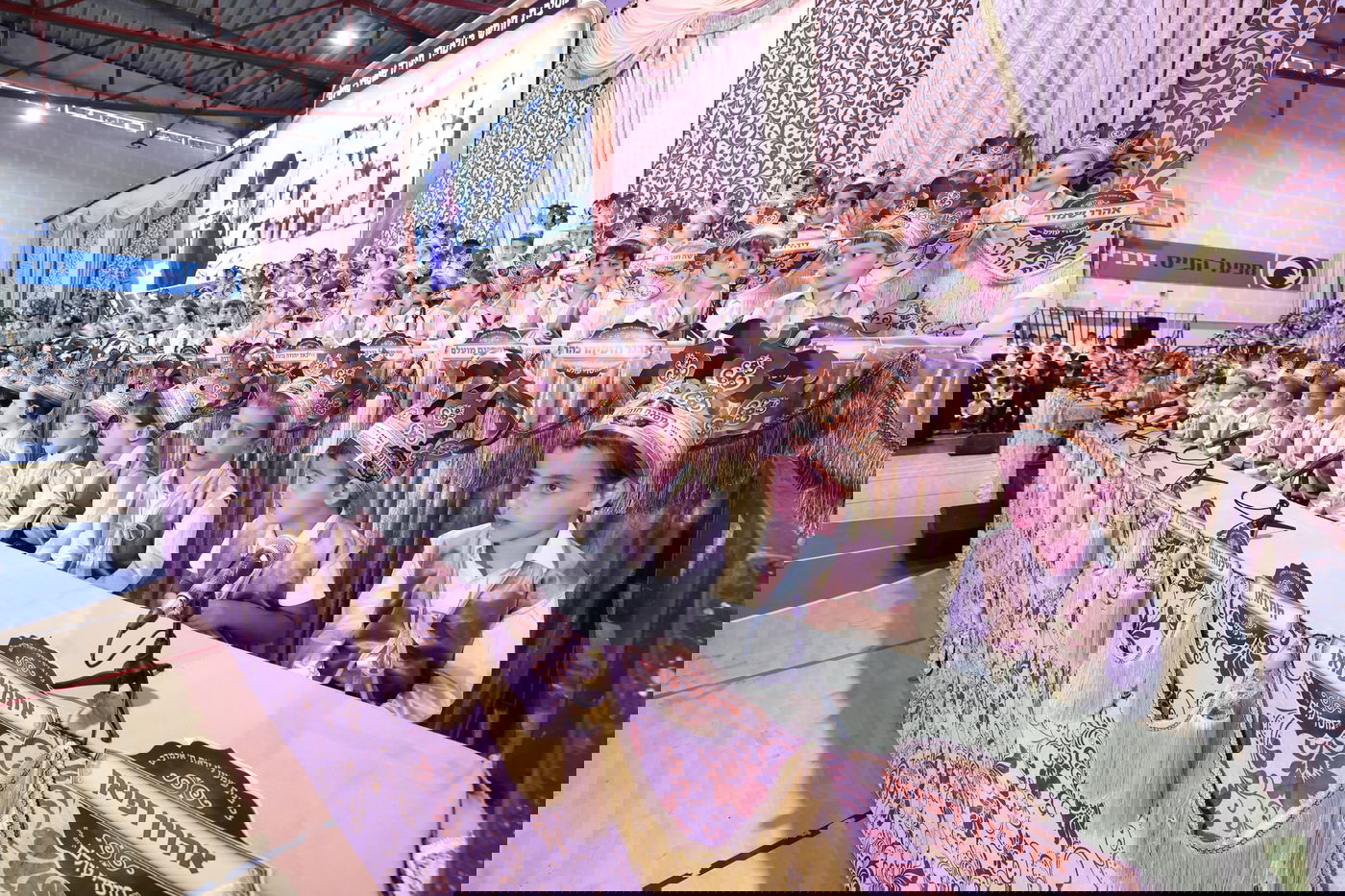 מסיבת חומש ב'מוסדי עולם'