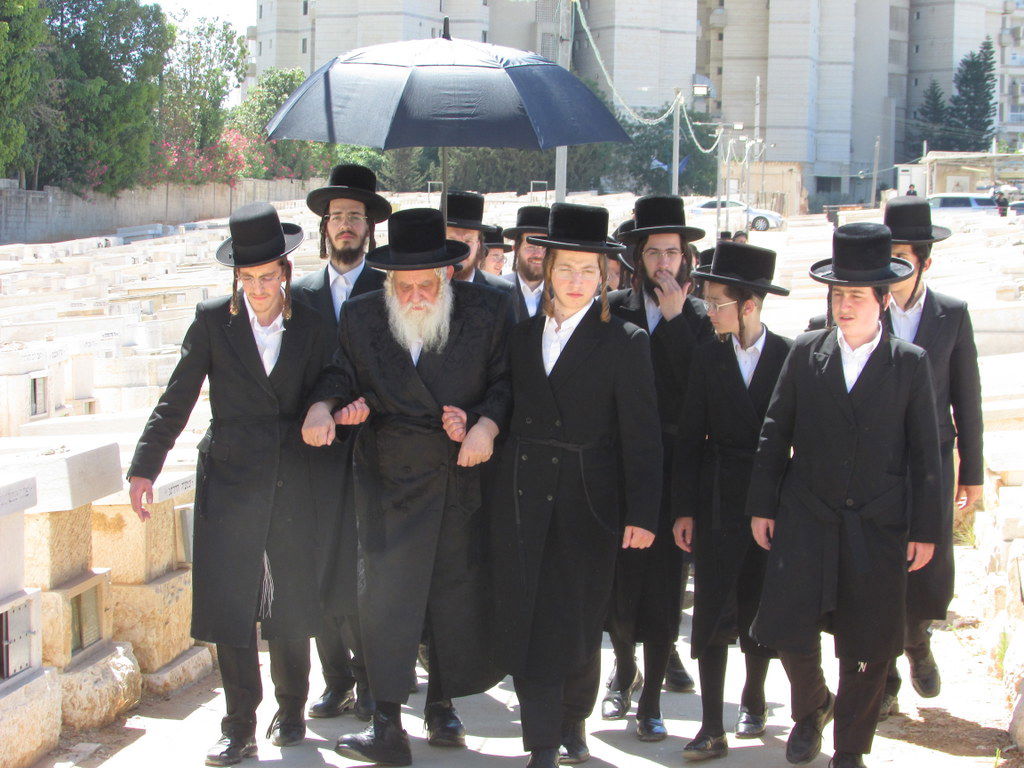 הילולא קדישא בקאסוב ויז'ניץ