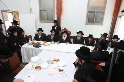 הילולא קדישא בקאסוב ויז'ניץ