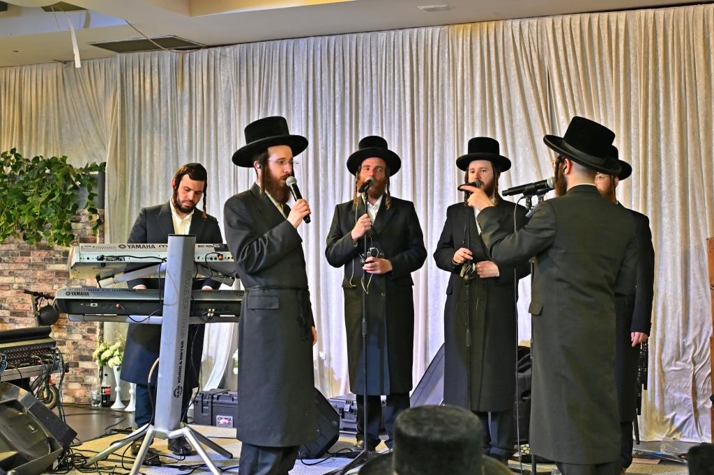 מעמד כבוד התורה למצטייני מפעל קנין ההלכה דחסידי באבוב 45