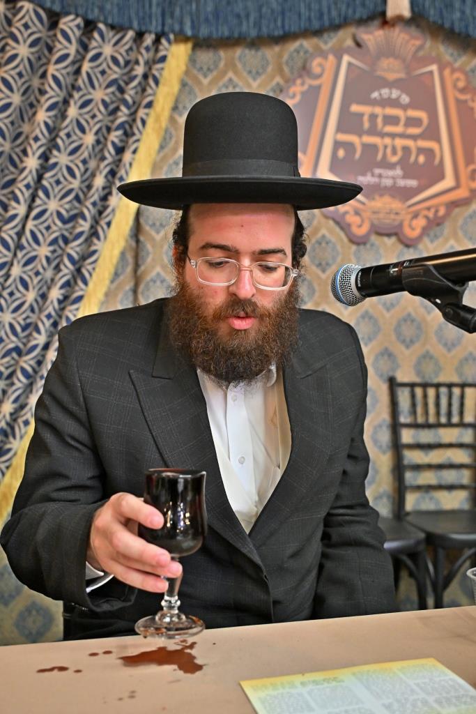 מעמד כבוד התורה למצטייני מפעל קנין ההלכה דחסידי באבוב 45