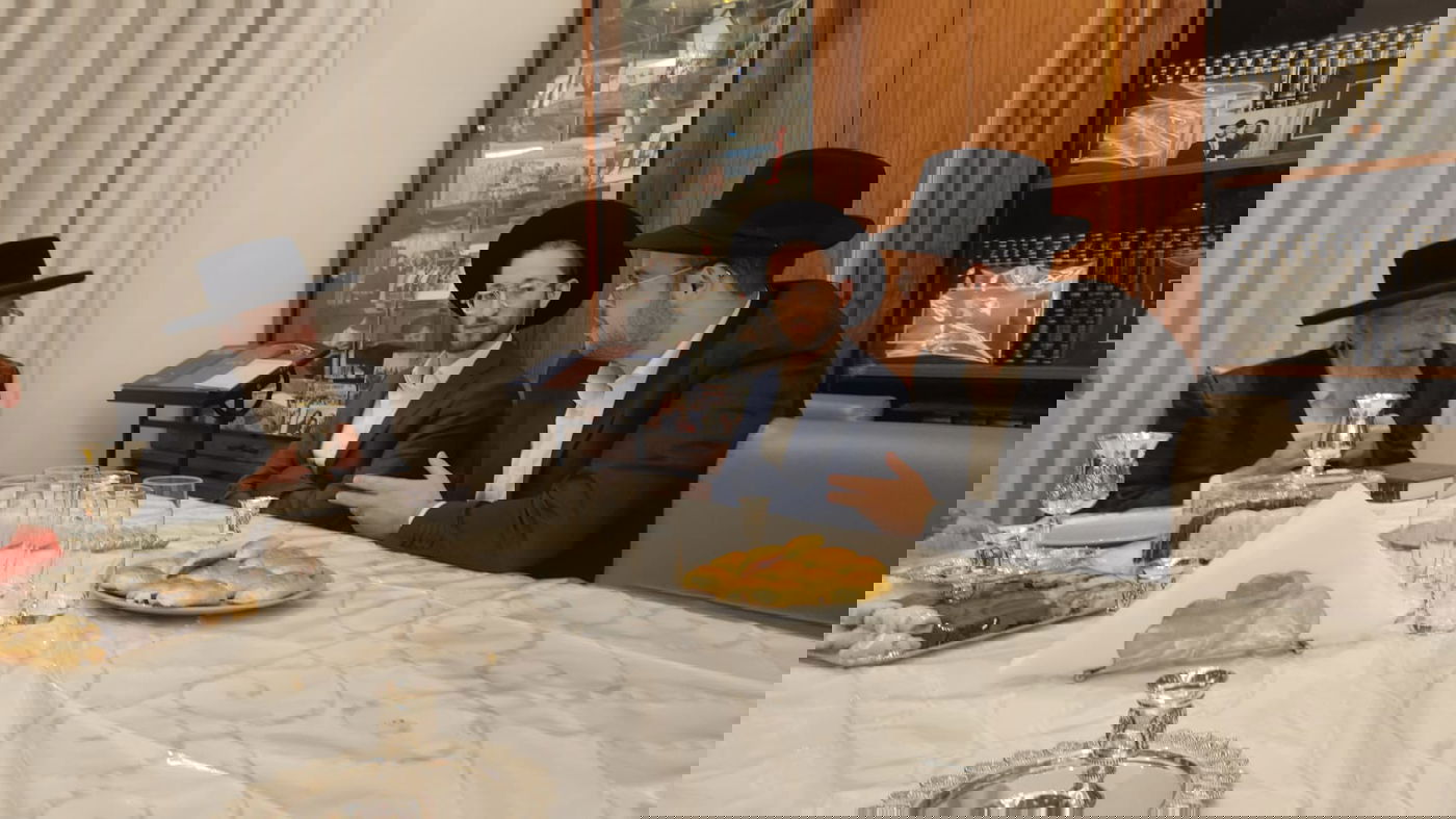 האדמו״ר מפינסק קרלין בביקור אצל יוסי ערבליך