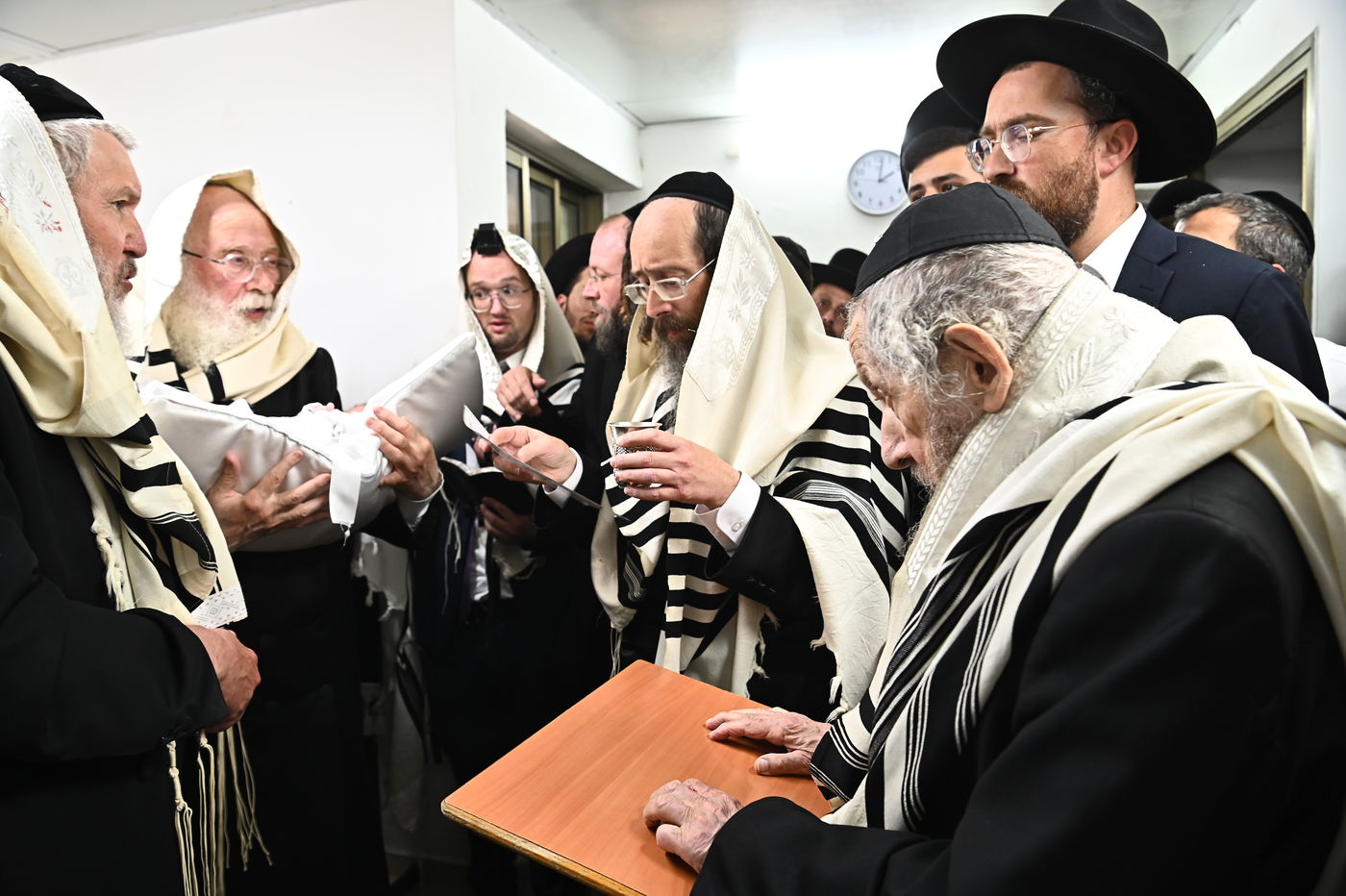 ברית לנין הגאון רבי יהודא סילמן, במעונו של הגר"ד לנדו