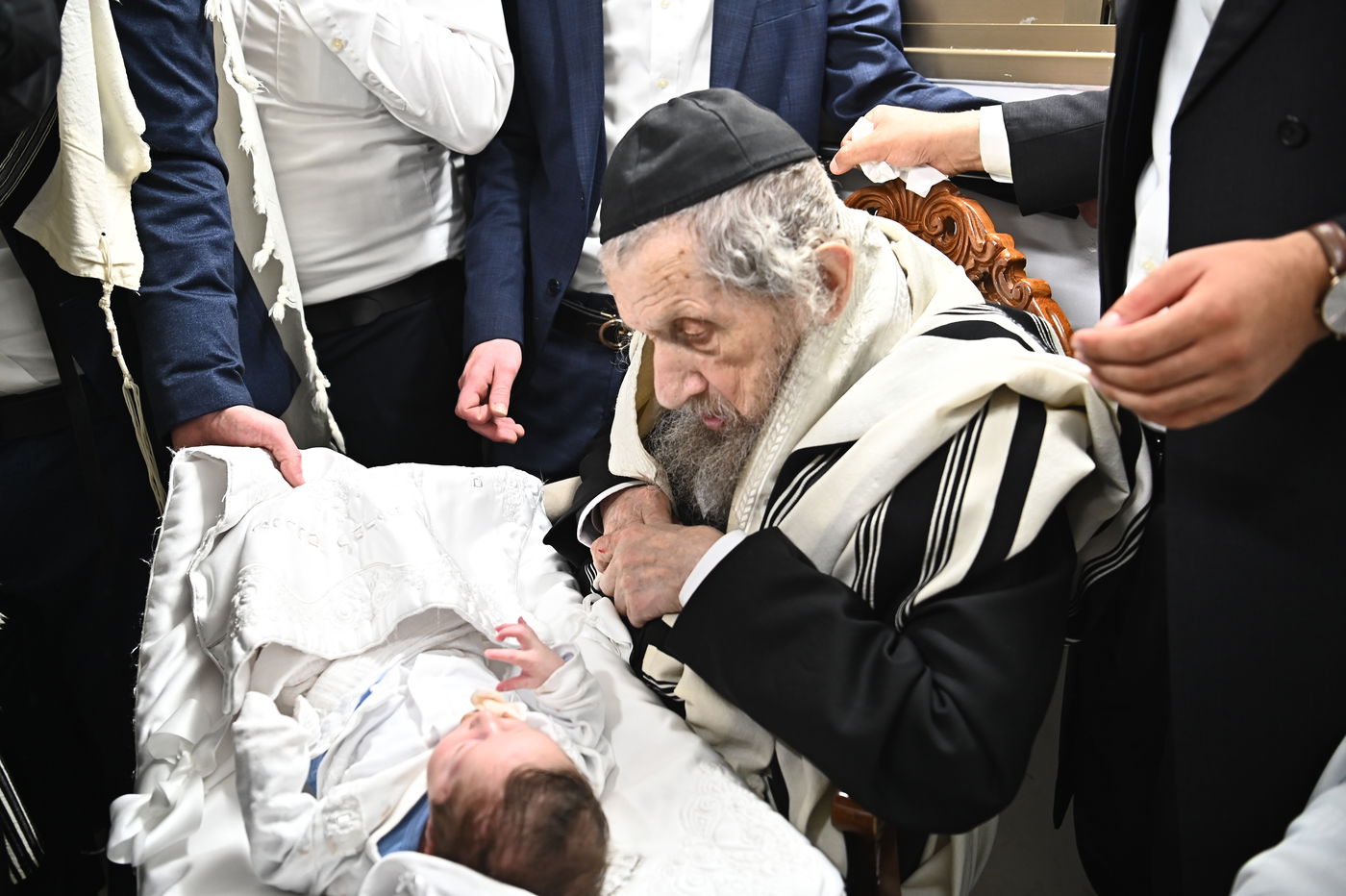 ברית לנין הגאון רבי יהודא סילמן, במעונו של הגר"ד לנדו