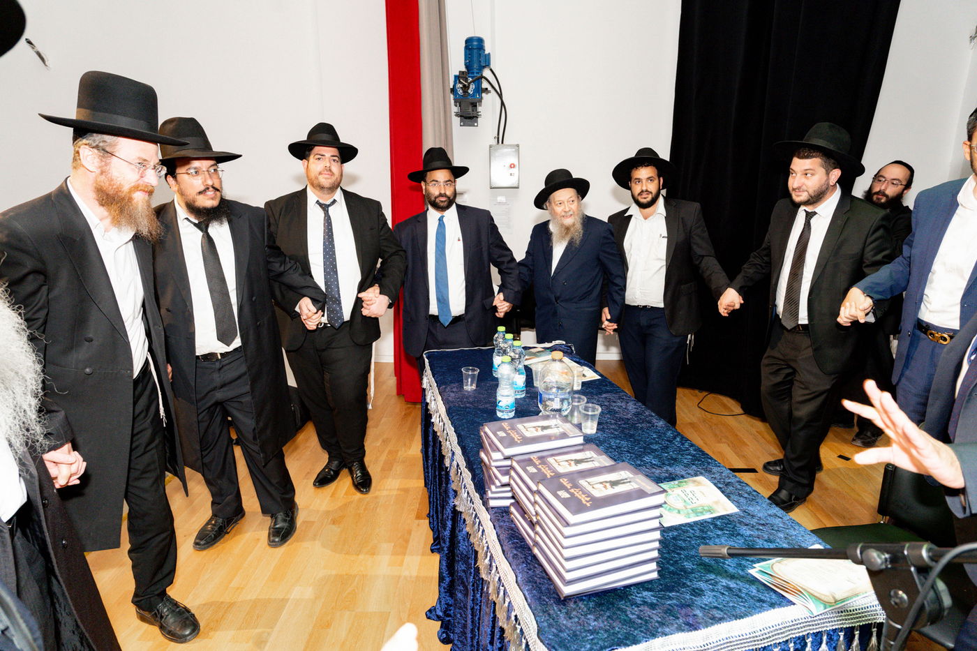 מסיבת סידור ב'דרכי מנחם'