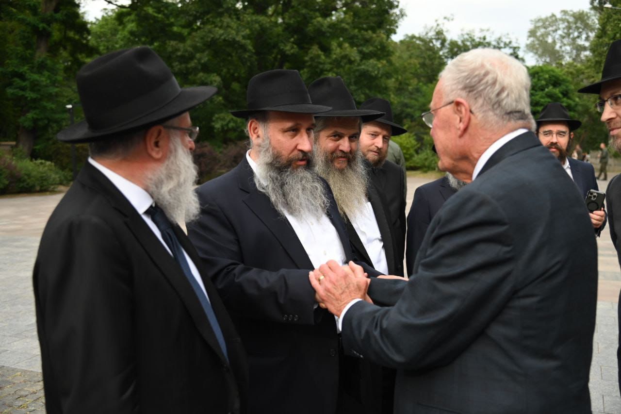 שליחו של טראמפ נפגש עם הרבנים: "חשוב לטראמפ לשמוע את דעתכם"