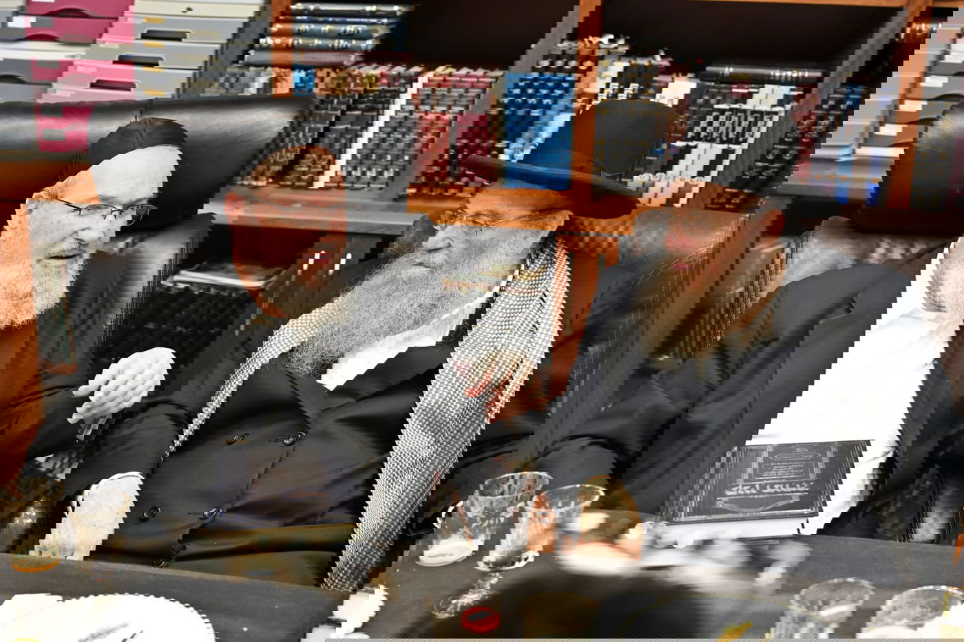 הגאון הרב אפרים לניאדו, בביקור במוסדות 'יצחק ירנן' 