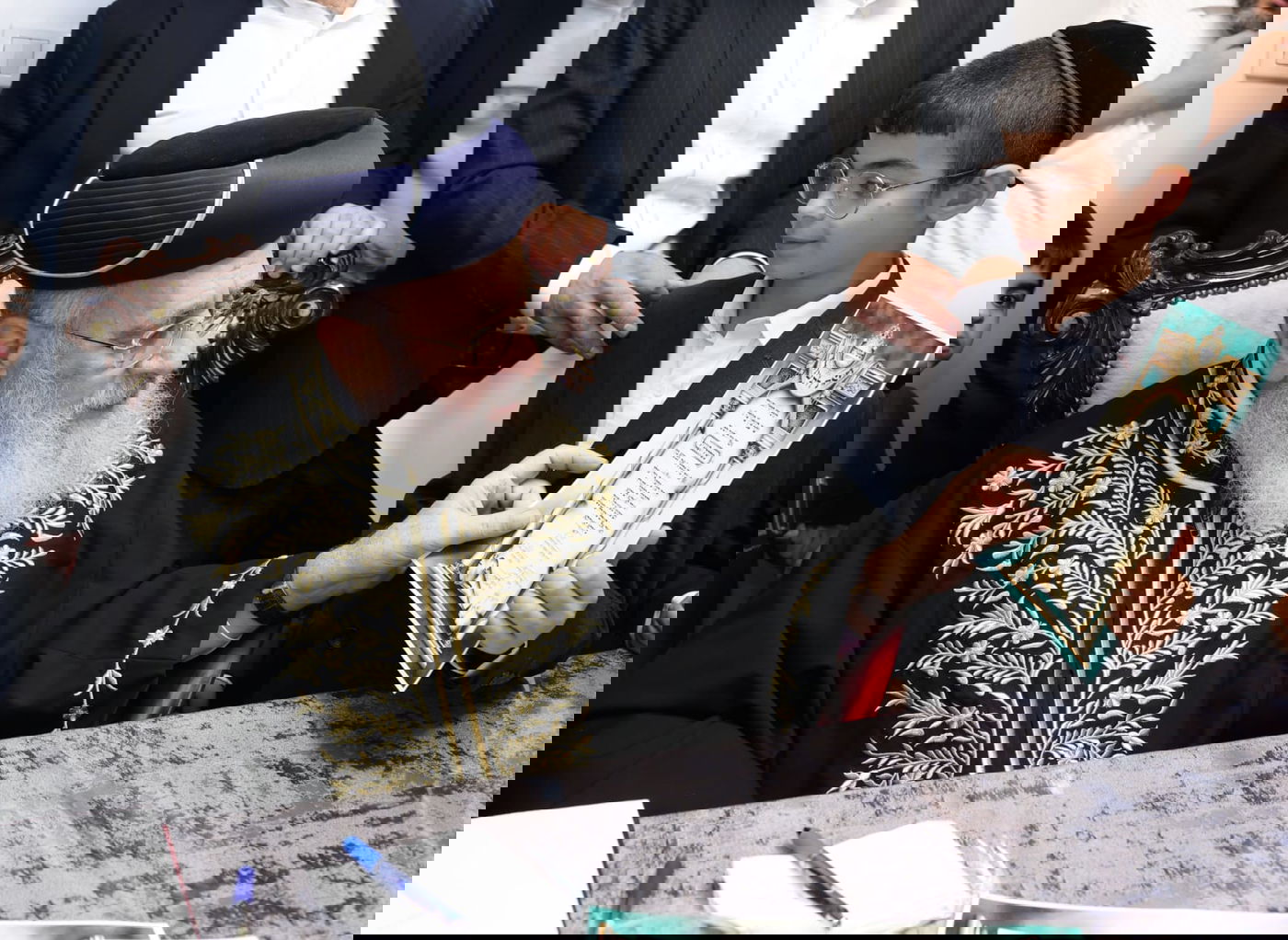 תלמידי 'חניכי התורה - תורת יהושע' אצל הראשל"צ הגר"י יוסף