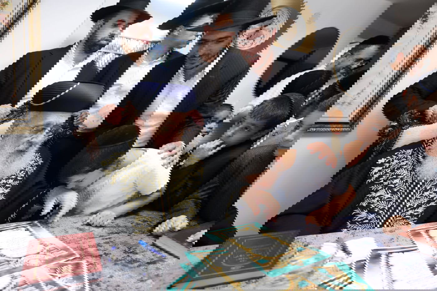 תלמידי 'חניכי התורה - תורת יהושע' אצל הראשל"צ הגר"י יוסף