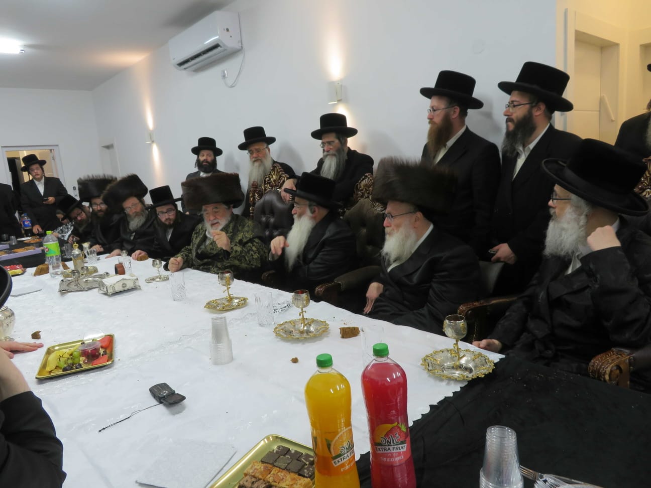 שמחת הווארט לנכדת האדמו"ר מויז'ניץ 