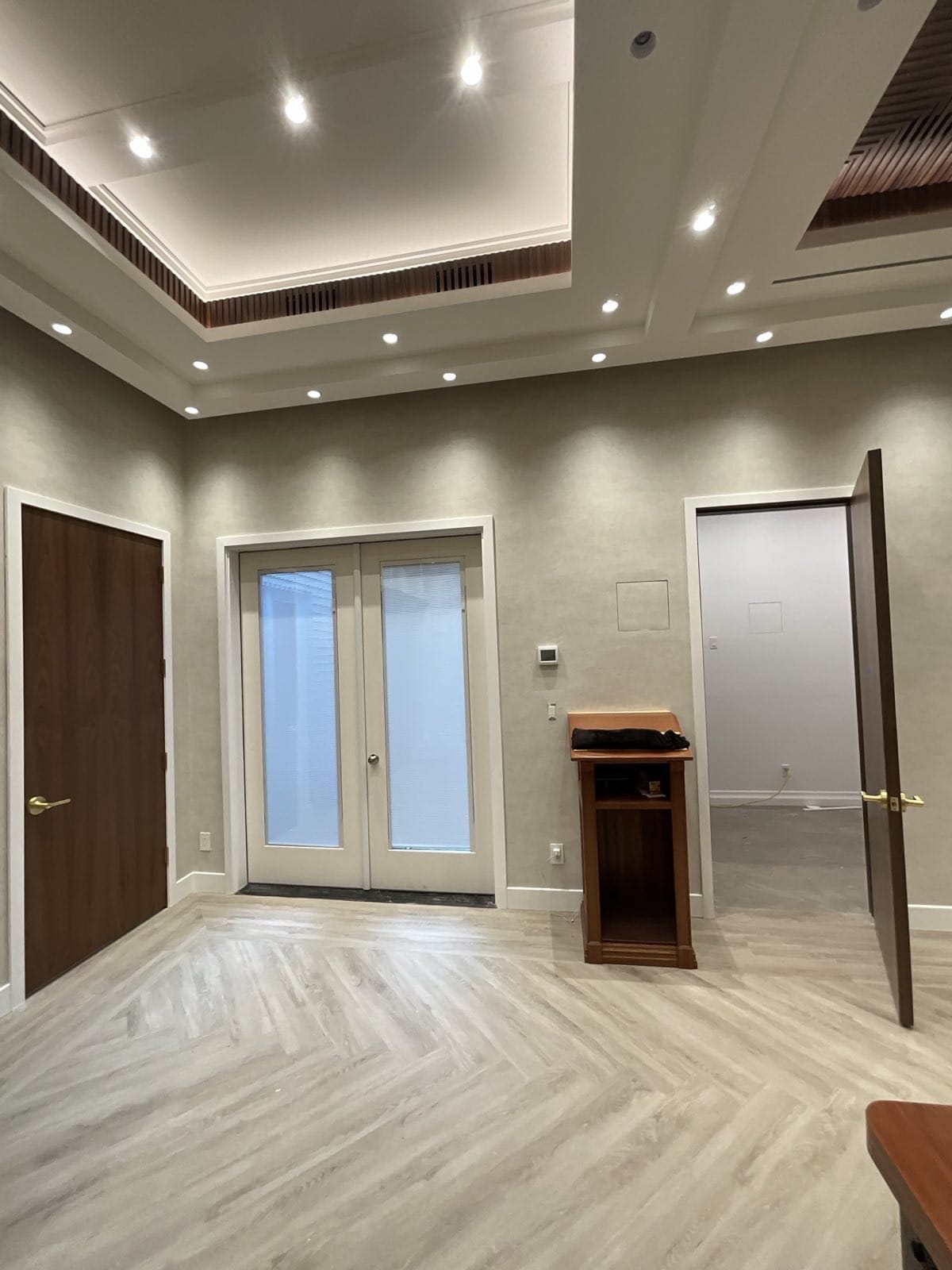 הסטנדר שלא הוחלף בחדרו של האדמו"ר מסקווירא