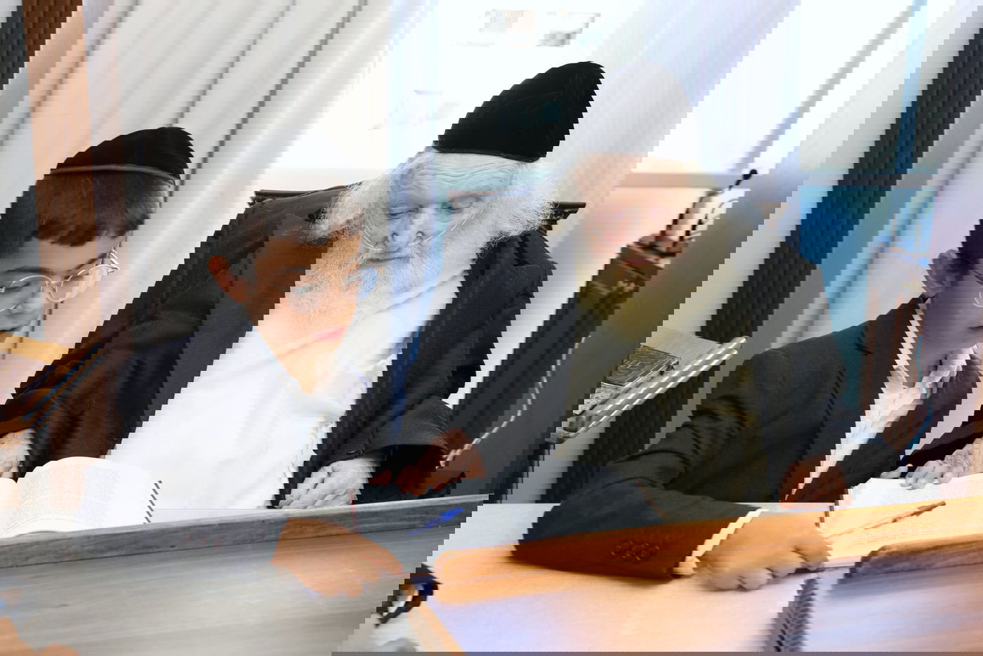 תלמידי 'חניכי התורה - תורת יהושע' אצל הגר"מ שטרנבוך