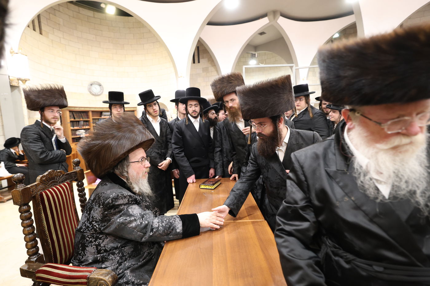 'שבת כותל' בחצר הקודש ביאלה ב"ב