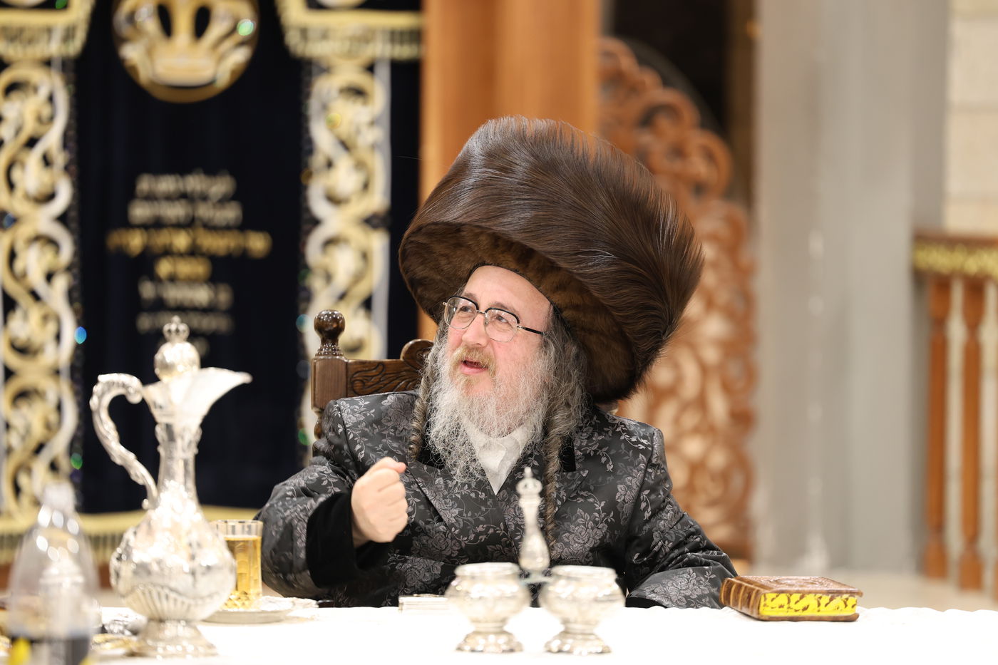 'שבת כותל' בחצר הקודש ביאלה ב"ב