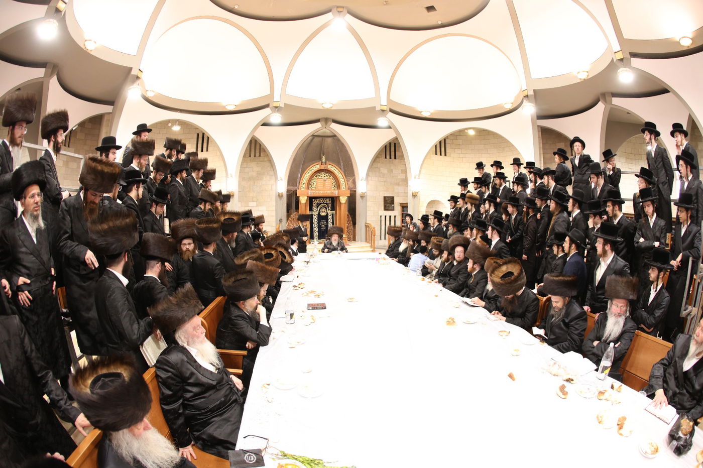 'שבת כותל' בחצר הקודש ביאלה ב"ב