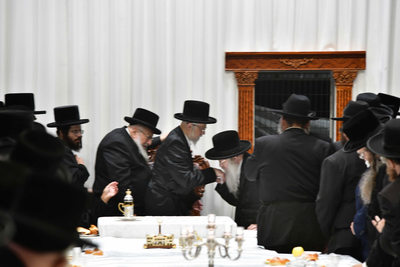 הילולא קדישא בסערט ויז'ניץ