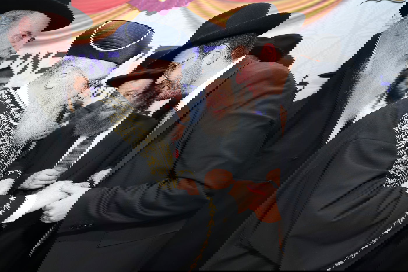 הראשל"צ הגר"י יוסף בביקור בשכונת הסופרים