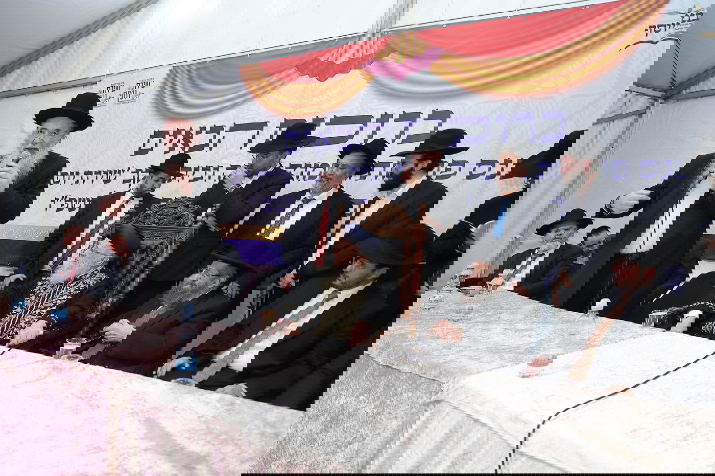 הראשל"צ הגר"י יוסף בביקור בשכונת הסופרים