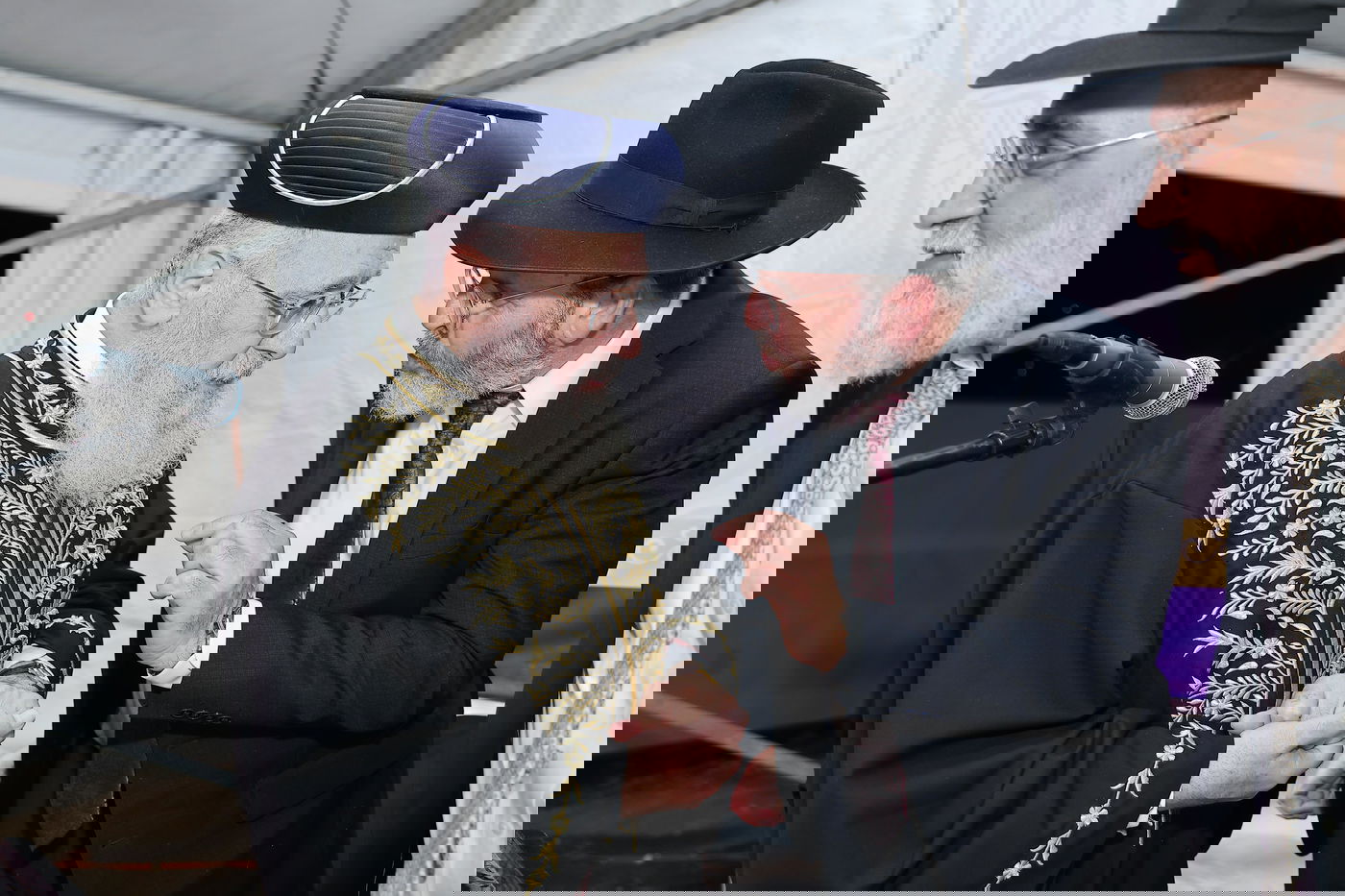 הראשל"צ הגר"י יוסף בביקור בשכונת הסופרים