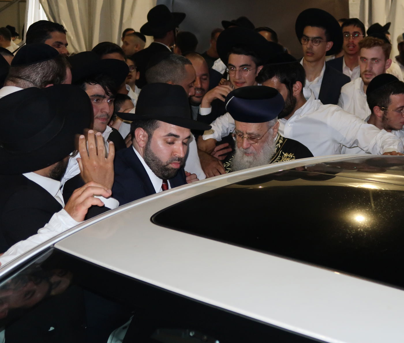 הראשל"צ הגר"י יוסף בביקור בשכונת הסופרים