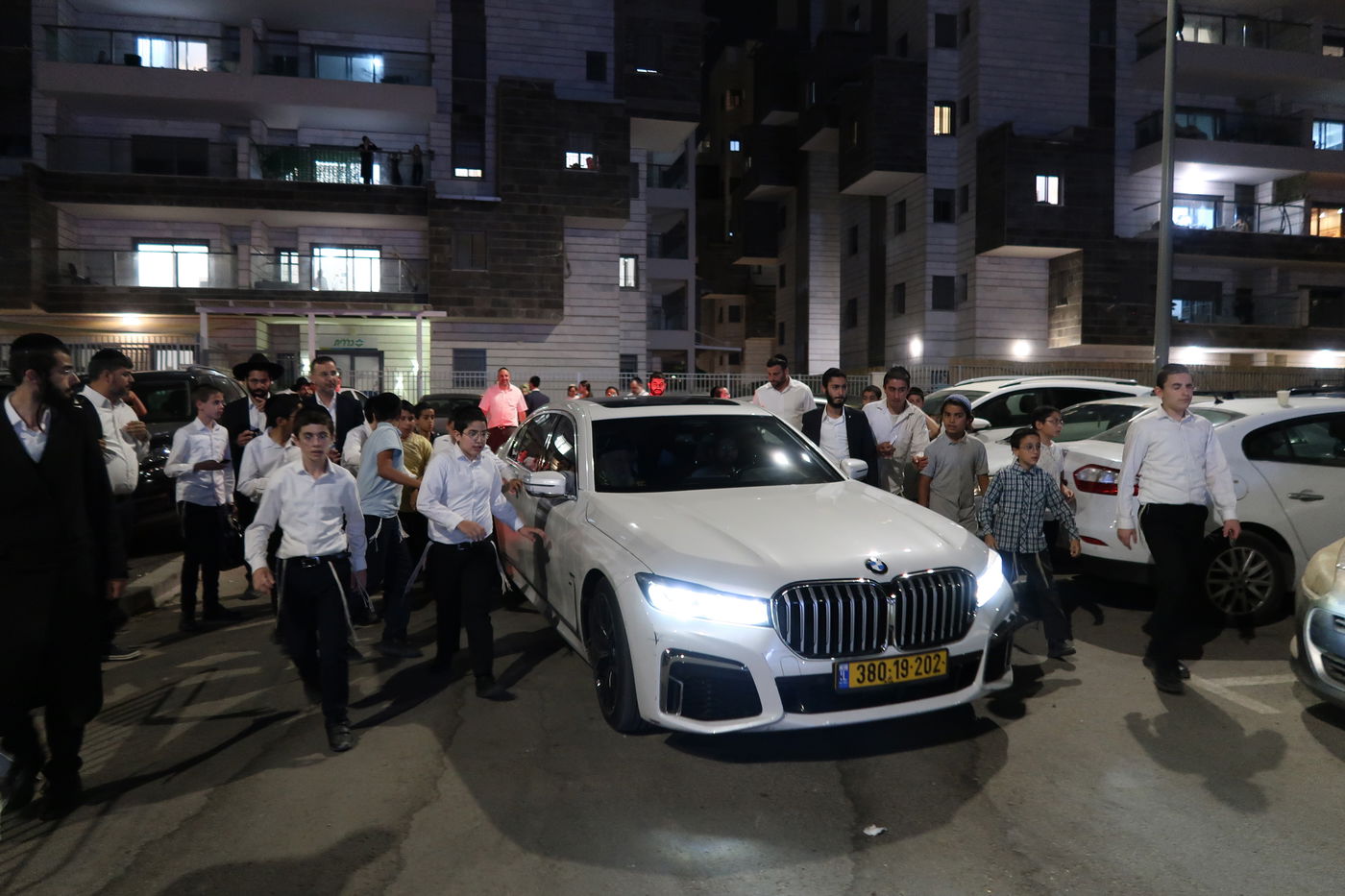 הראשל"צ הגר"י יוסף בביקור בשכונת הסופרים