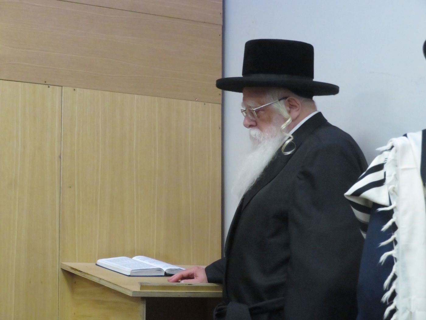 האדמו"ר משאץ ויז'ניץ בביקור בלונדון