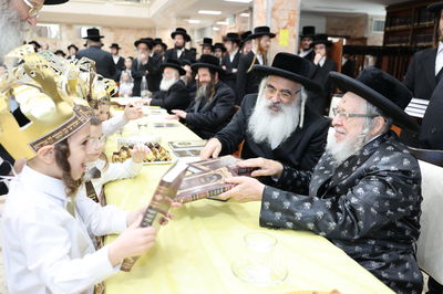 מסיבת חומש בת"ת דושינסקיא