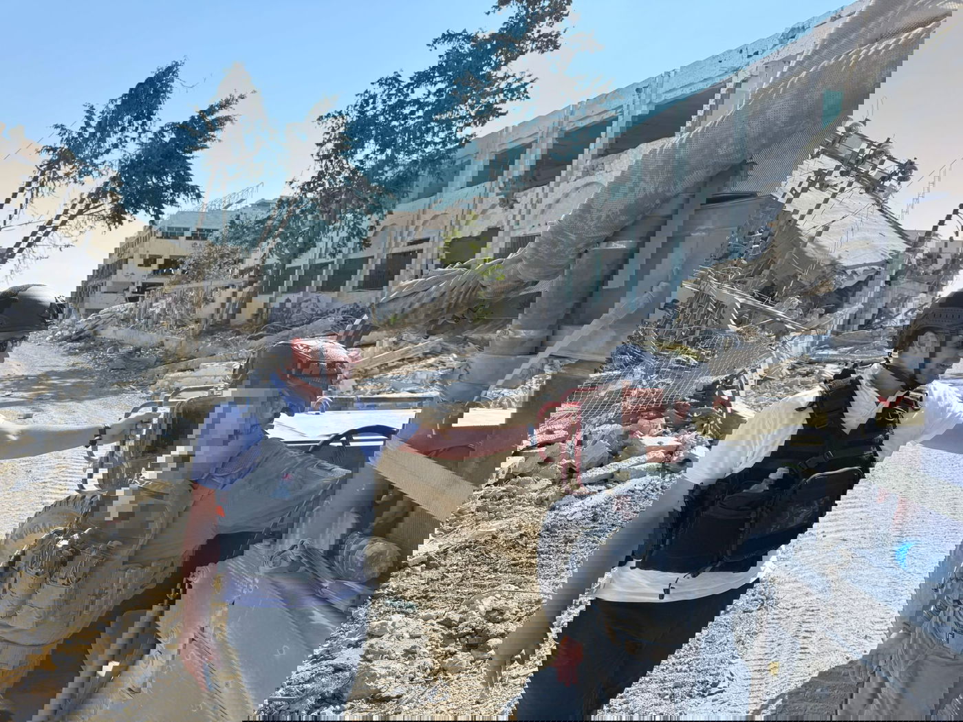 עם לוחם שזו היממה ראשונה שלו בחאן יונס