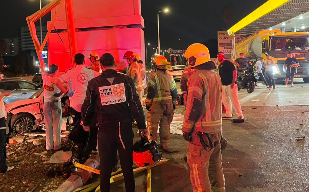 תאונה קשה מאוד: 3 רכבים התרסקו לחלוטין, בן 26 נהרג במקום