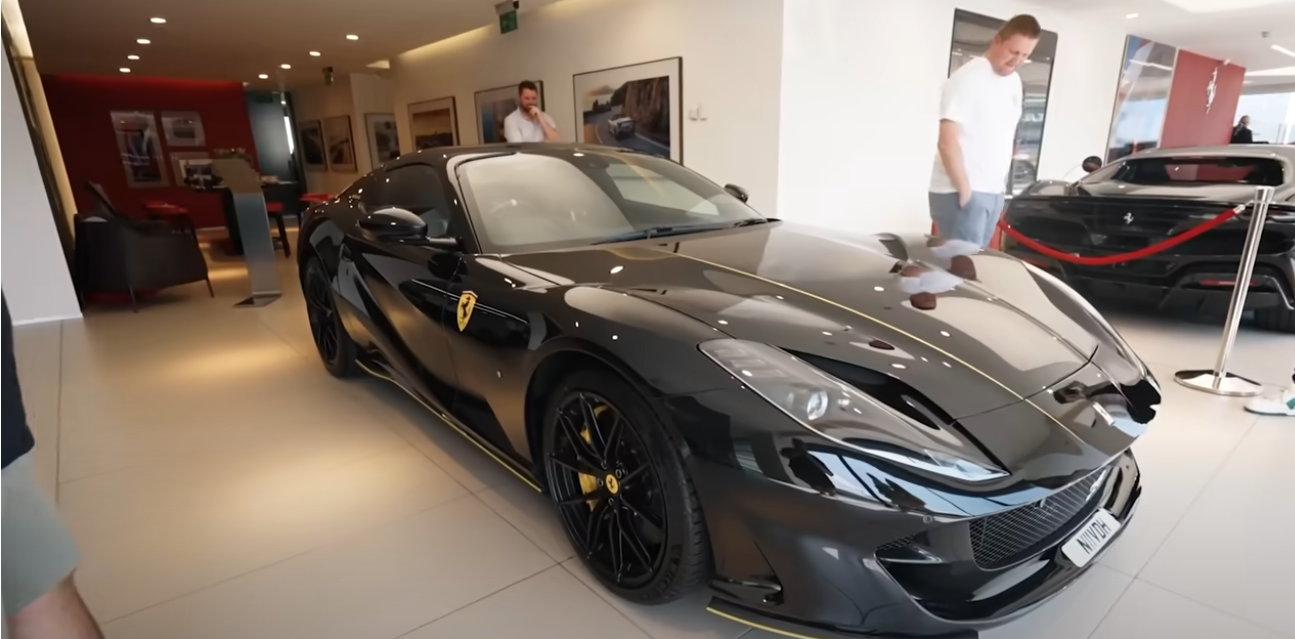 הפרארי 812 GTS אותה ניקו קנה 