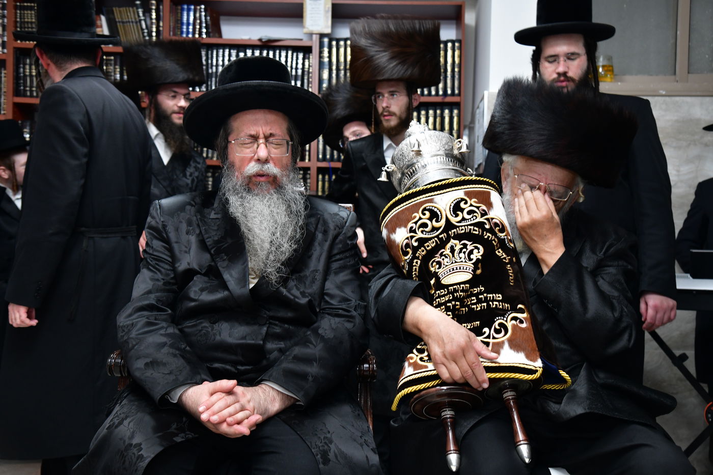 הכנסת ספר תורה לביהמ"ד 'שבט הלוי' באלעד