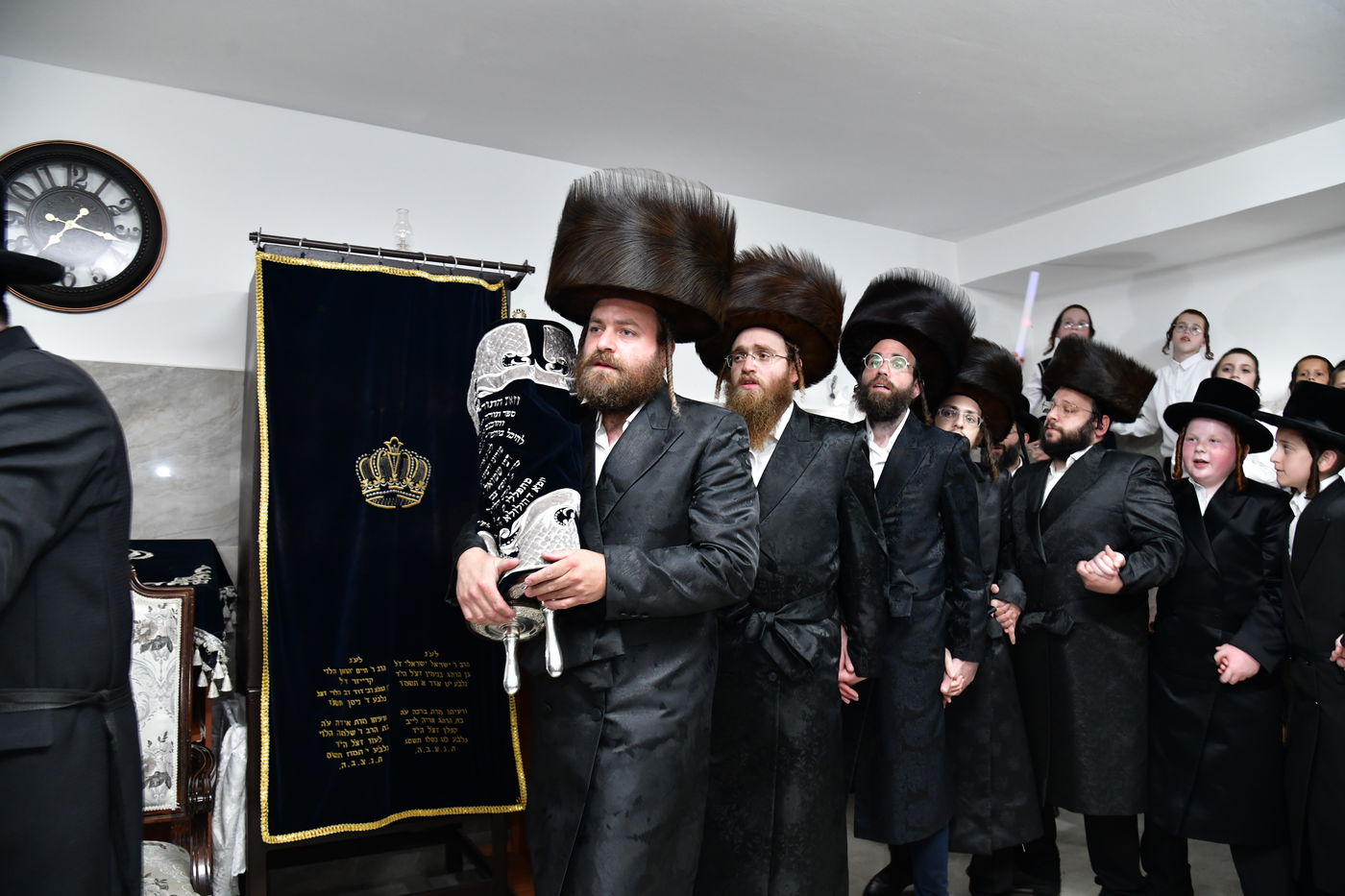 הכנסת ספר תורה לביהמ"ד 'שבט הלוי' באלעד