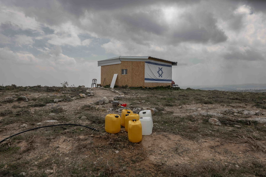 מאחז באזור ההתנחלות עפרה