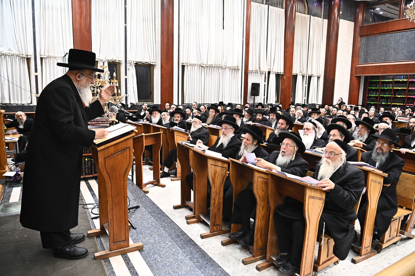 כינוס רבנים השנתי שע"י בית ההוראה של הגאון רבי יעקב מאיר שטרן