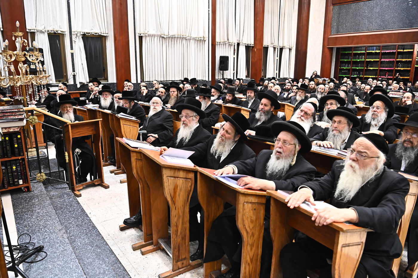 כינוס רבנים השנתי שע"י בית ההוראה של הגאון רבי יעקב מאיר שטרן