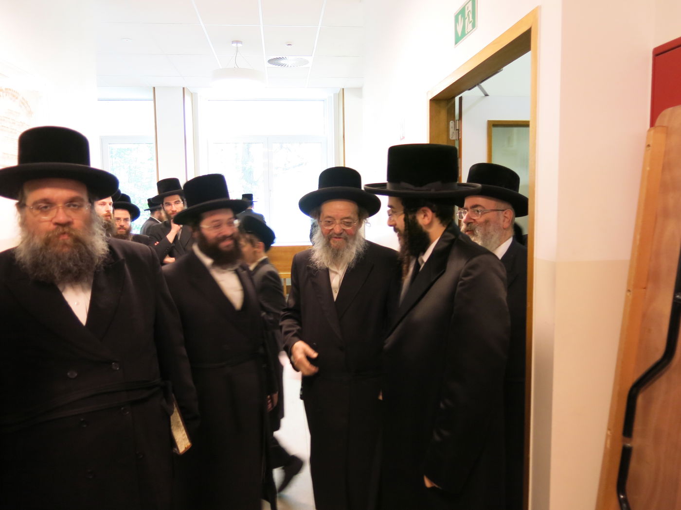 הרב חיים מאיר רוקח בעצרת תפילה באנטווערפן