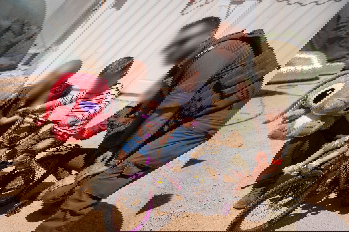 תיעוד מהמתקן הקדמי הנייד למיון וטיפול בפצועים בסוריה