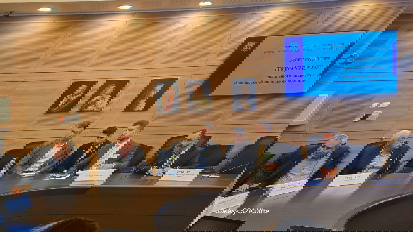 ההתקרבות מפתיעה לאוקראינה - והשיחה שבוצעה ממשרד הנשיא היישר לכנסת