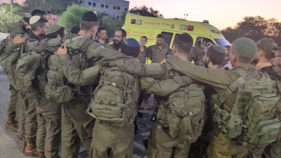 "אני בטוח שתעשו את המשימה על הצד הטוב ביותר. תלחמו, תנצחו, ותביאו את החטופים הביתה. ברוכים הבאים."
