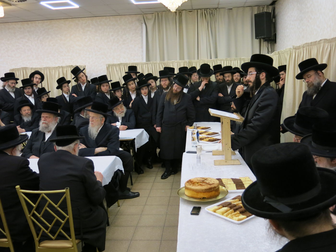 מעמד קבלת פנים להרב חיים מאיר רוקח בבעלזא אנטווערפן