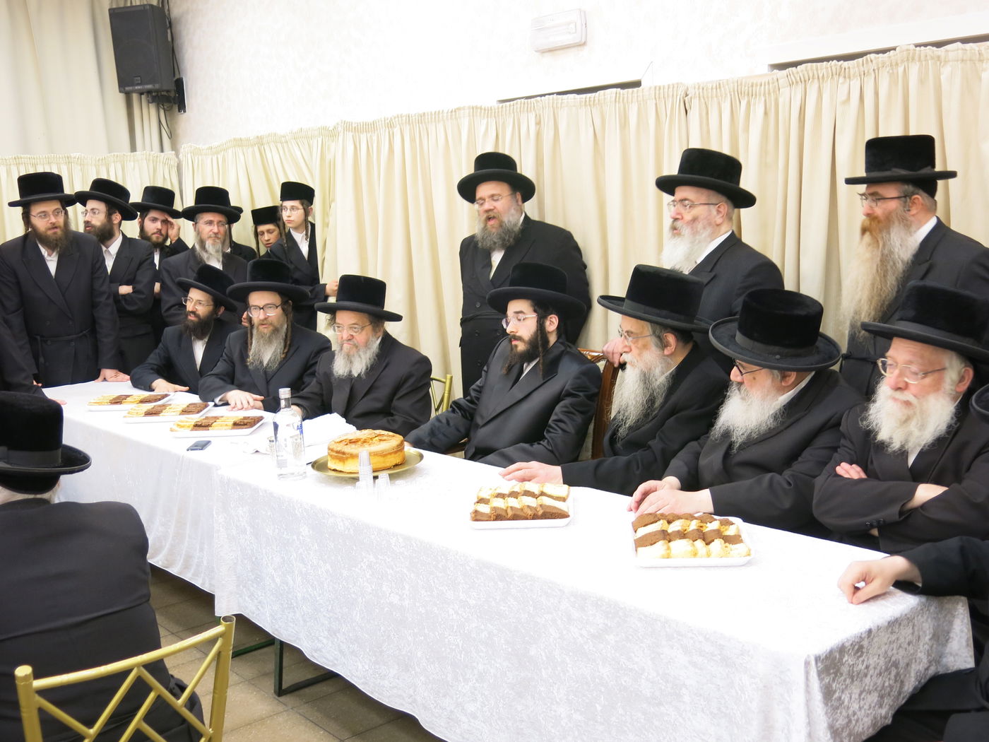 מעמד קבלת פנים להרב חיים מאיר רוקח בבעלזא אנטווערפן