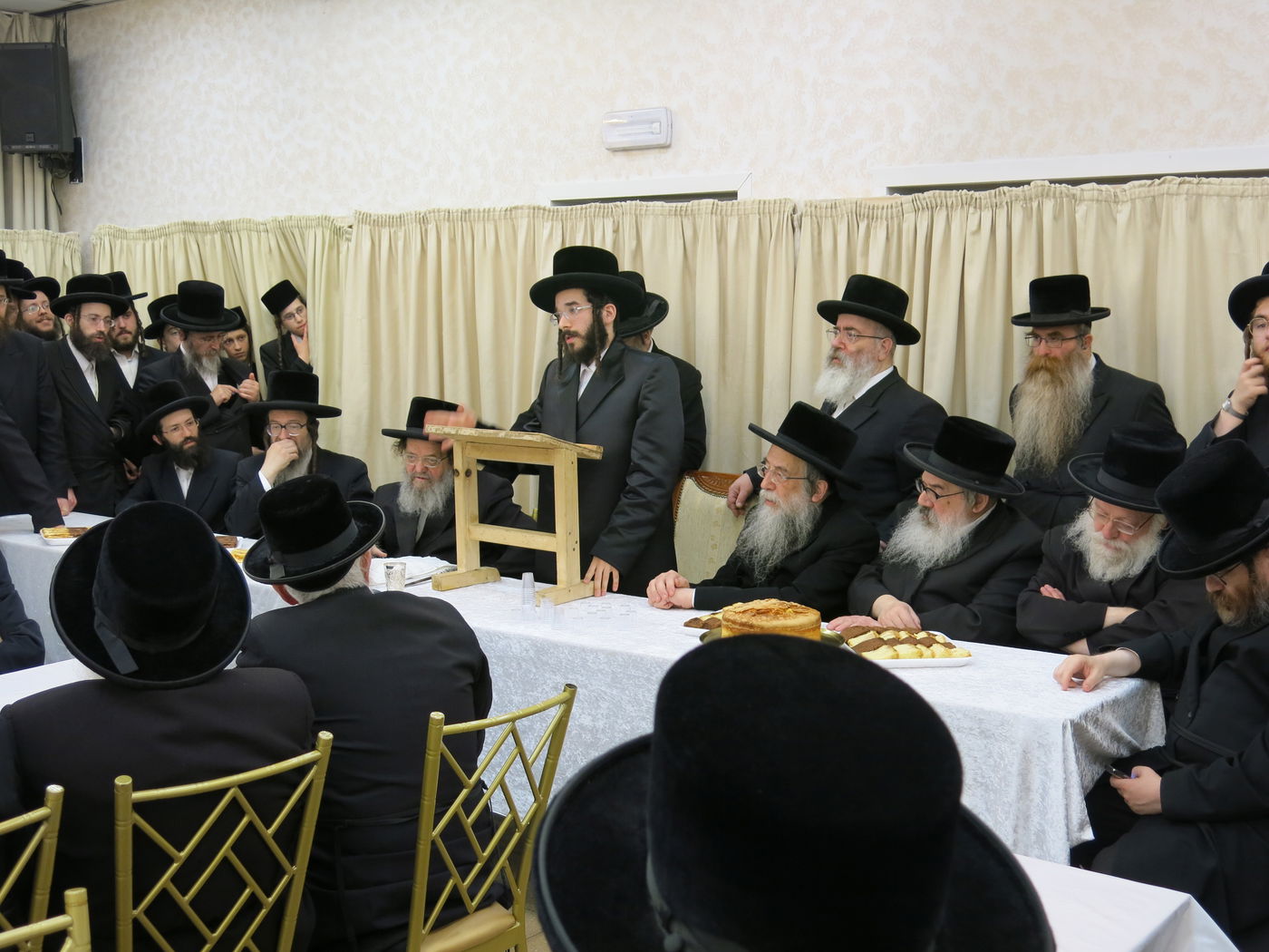 מעמד קבלת פנים להרב חיים מאיר רוקח בבעלזא אנטווערפן