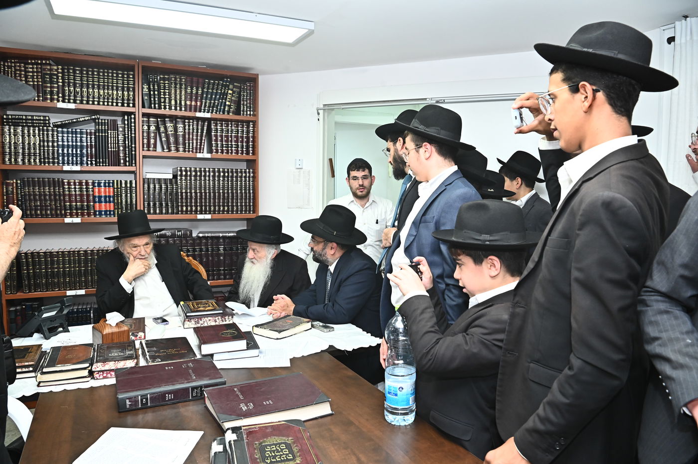 ילדי סוכת דוד אצל הגרמ"ה הירש