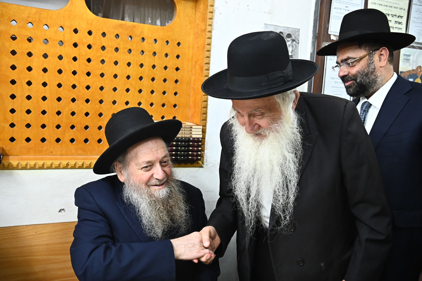 ילדי סוכת דוד אצל הגר"ד בצרי