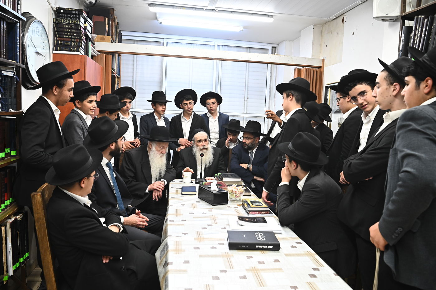 ילדי סוכת דוד אצל הגר"ש שטיינמן