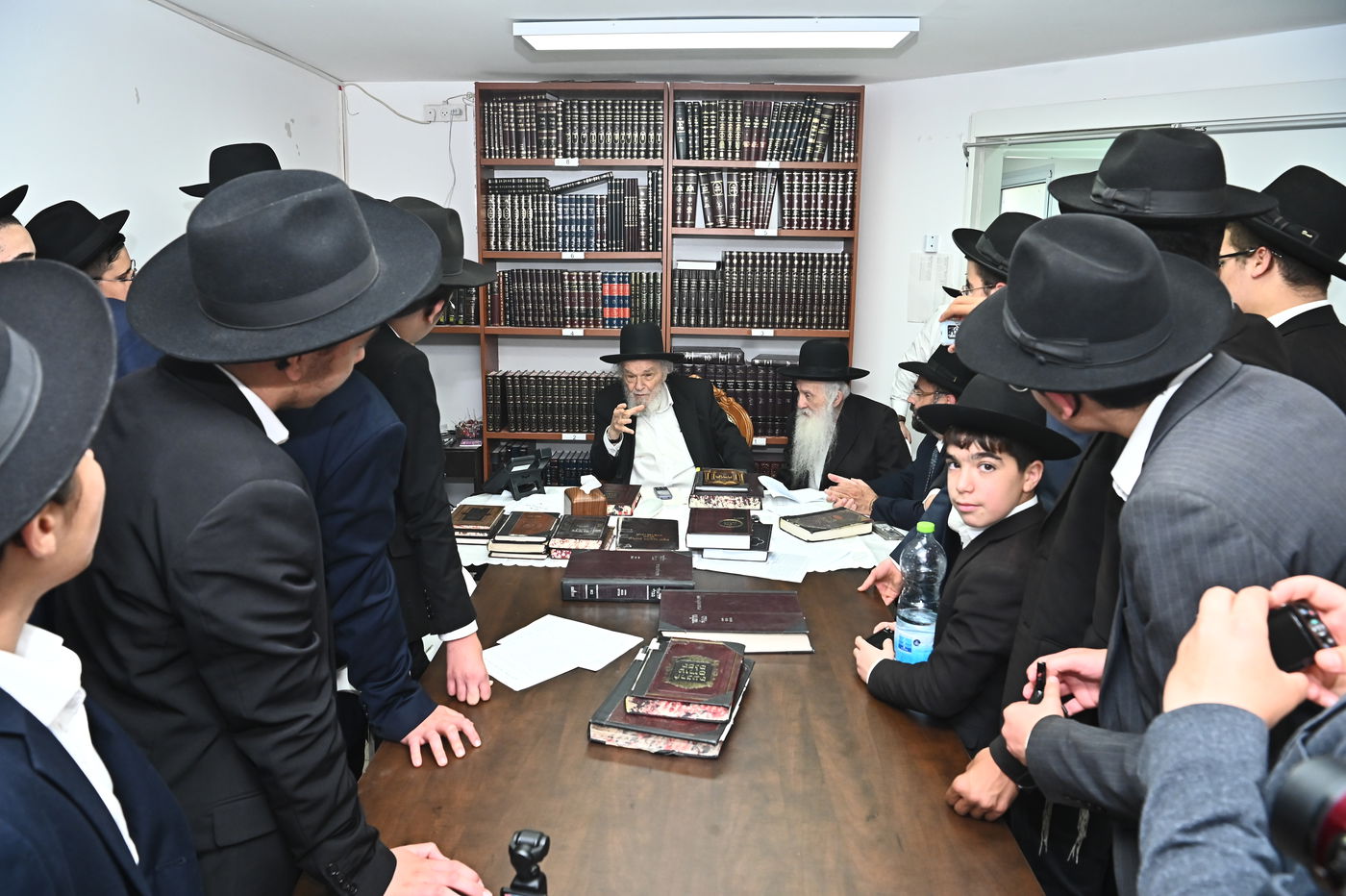 ילדי סוכת דוד אצל הגרמ"ה הירש