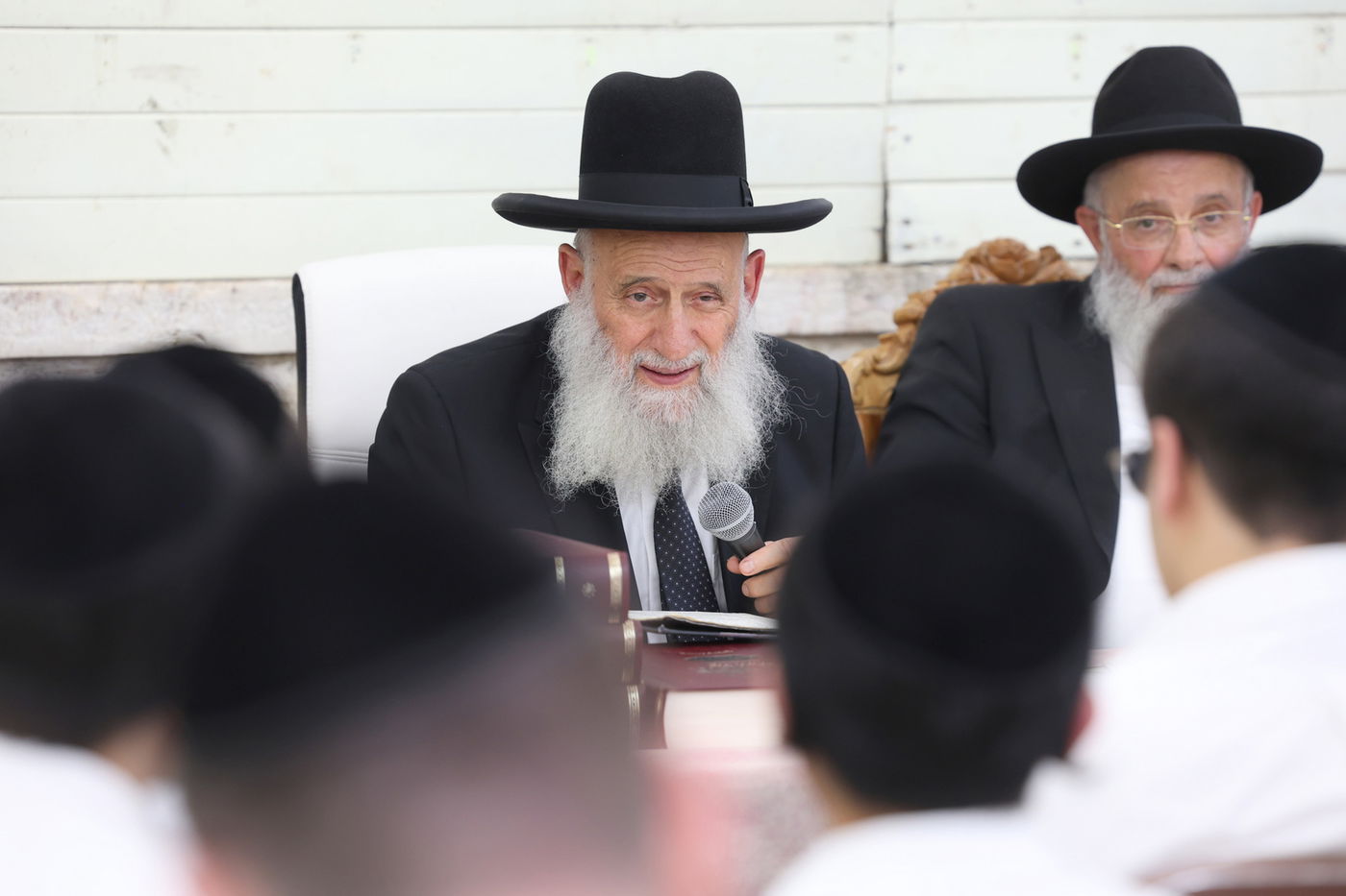 תלמידי 'לבב חכמה' במבחן סיכה אצל הגר"ר אלבז