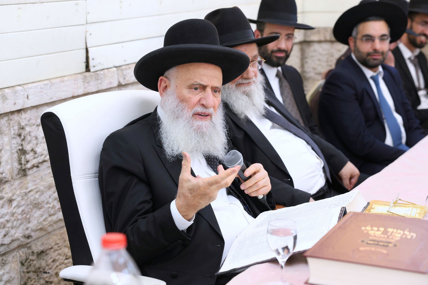 תלמידי 'לבב חכמה' במבחן סיכה אצל הגר"ר אלבז